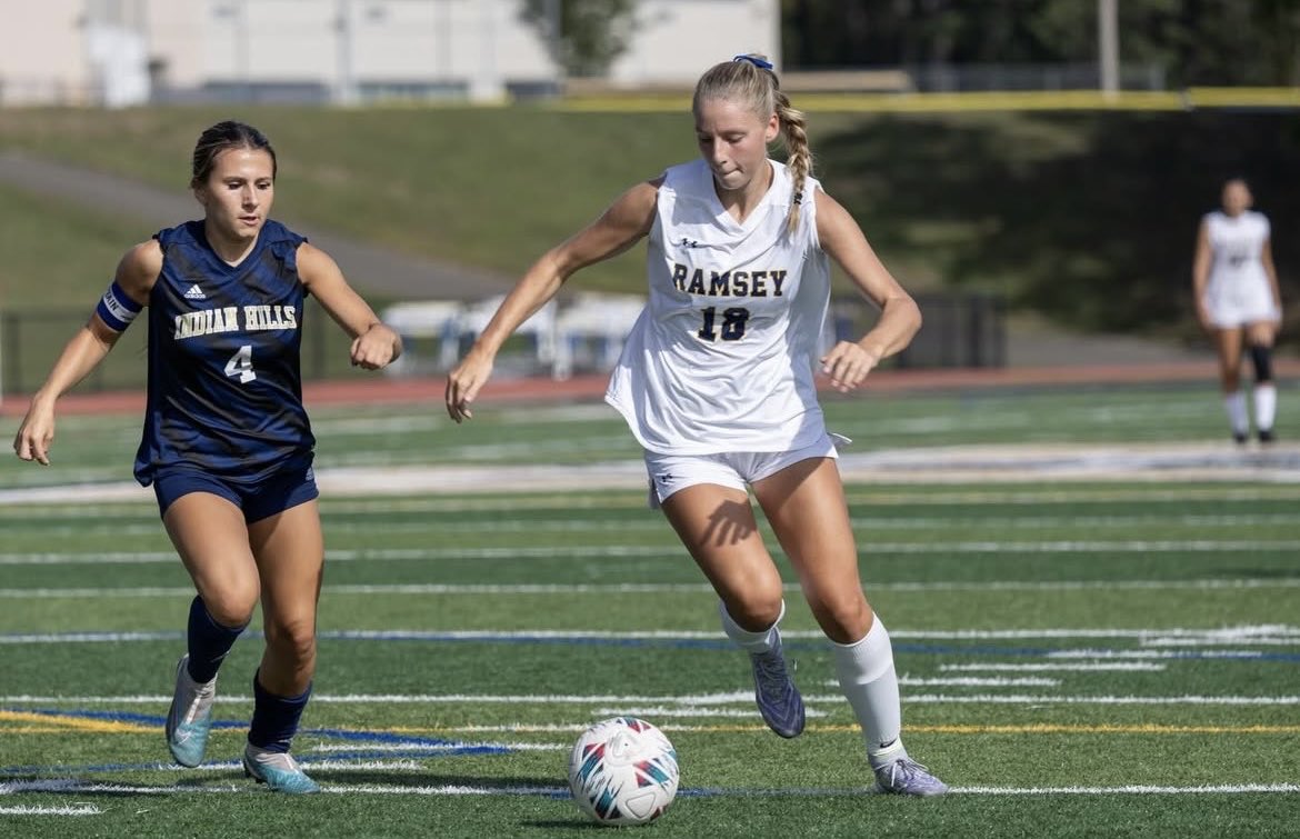 kendallreid24's tweet image. I am so blessed to be a part of this historical team and record-breaking season. The trophies and wins are amazing but how we did all of this together is what I will always remember most of all. 💛💙 
☑️ 25-0 Undefeated 
☑️ Bergen County Champs
☑️ Section Champs
☑️ State Champs…