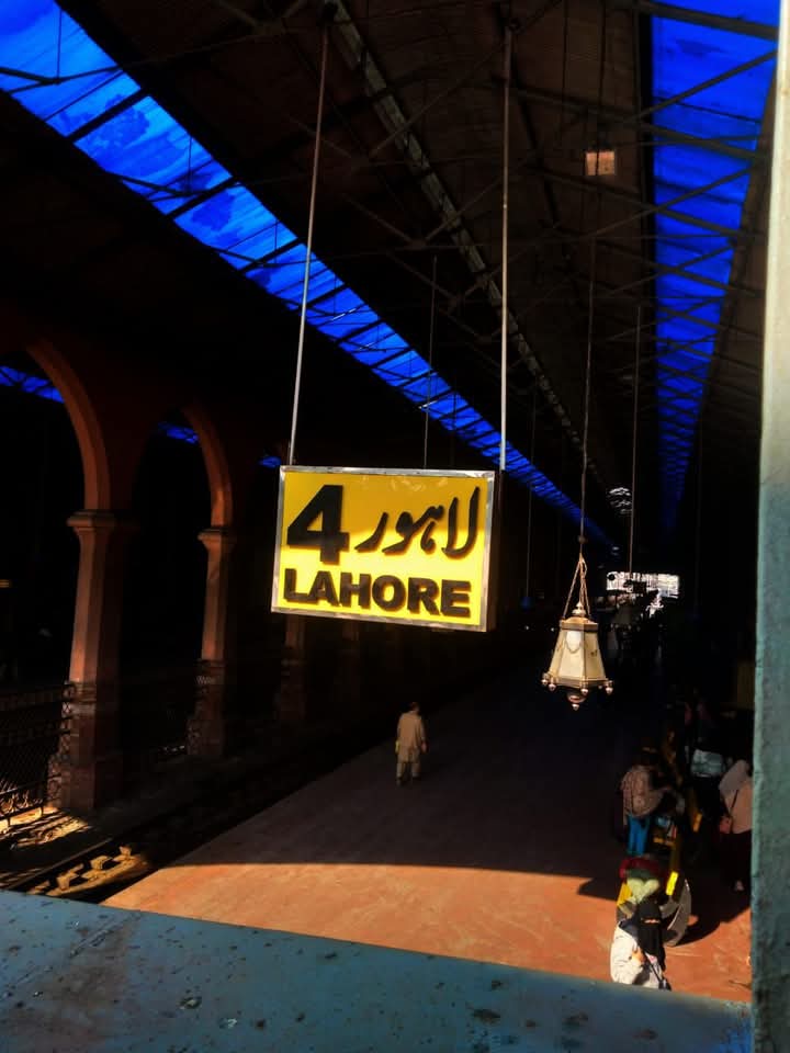 anas_abdullah18's tweet photo. لاہور آئے تھے ایک نظریے کے تحت جب واپس گئے تو ایک نئے عزم کیساتھ ایک نئی جہت کیساتھ ایک. نئے ولولے کیساتھ جو اس گندے سڑے نظام کر بدلنے کی. صلاحیت رکھتا ہے
#اجتماع_عام_شکریہ_پاکستان https://t.co/xyKzgrjnlf