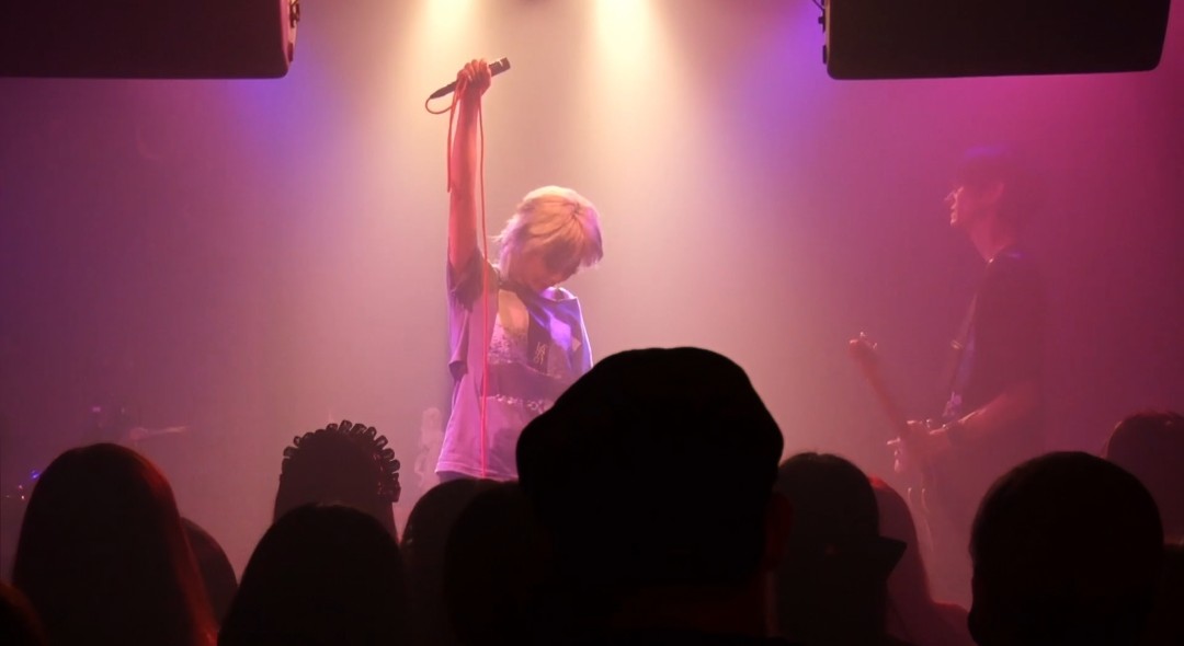 gingatime555's tweet photo. Loveless のアルバム
『Labyrection』リリース記念ライヴ

言葉にならない���らいに狂っていて、
最高でした！！！👏🌹🪽🔥💥⚡

改めて、アルバム発売おめでとうございます😄💿💎✨

#Loveless
#Labyrection
#北出菜奈 #NANAKITADE https://t.co/yAvrVI8hPk