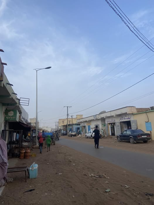 وبدأت بوادر فصل الشتاء الجميل بمدينة لعيون صباح البرد القارس