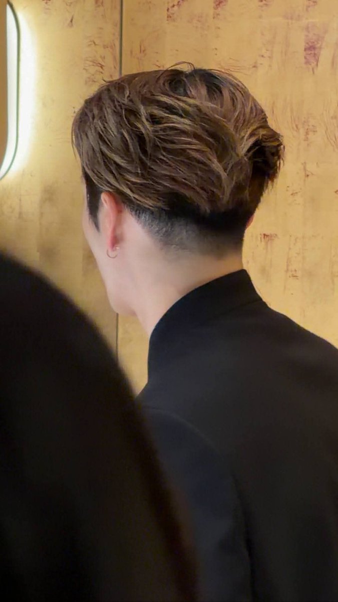 JACKY_AOM's tweet image. อ๊ากกกกก 🫠🤧

#JacksonWang
#JacksonWangxCartier