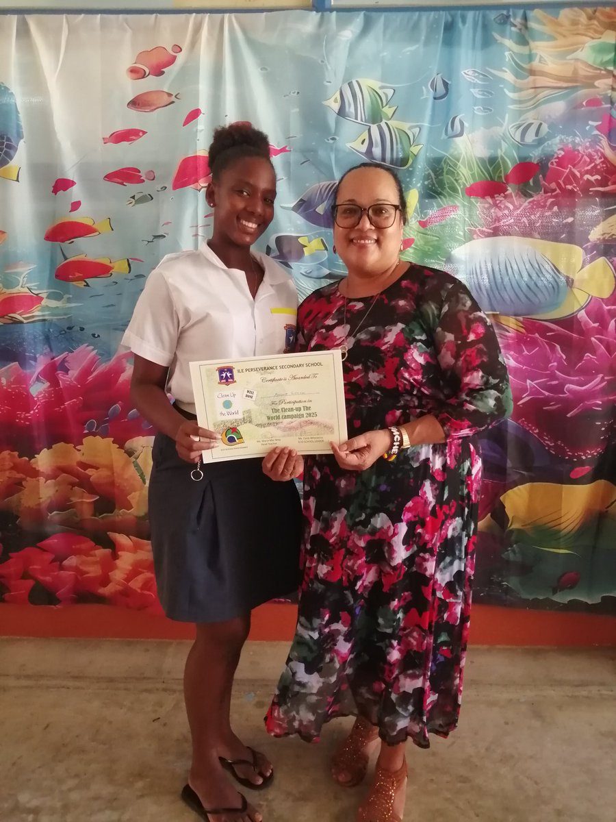 SeyBluefloat tweet media