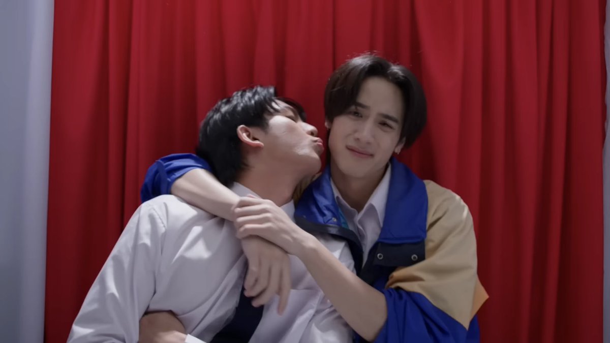 javafamily_o's tweet image. จาว่า รับบท วาจา✨💖
ROOMMATE CHAOS ‘หอในหัวใจวุ่นรัก’ ✨

MAGIC VIBES MAXIMIZED X SJ
#GMMTV2026XSurfJava
#GMMTV2026 

ꗯ꙼̈ 𓂂 @javabh28 | #javabh 
#swensurf #surfjava