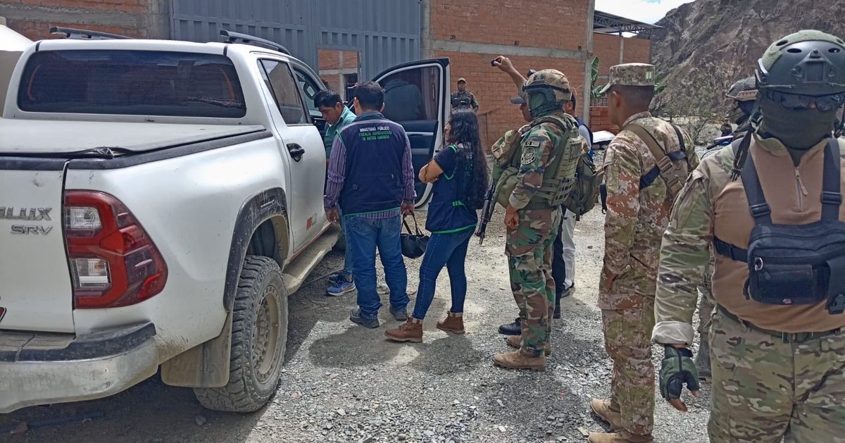 EjercitoPeru's tweet image. El Comando Unificado Pataz, liderado por el @CCFFAA_PERU, ejecutó con éxito la Operación “Martillo N° 1” en la provincia de #Pataz, logrando un duro golpe contra la minería ilegal en el sector Pueblo Nuevo, destruyendo infraestructura y maquinaria no registrada en REINFO. #NDP