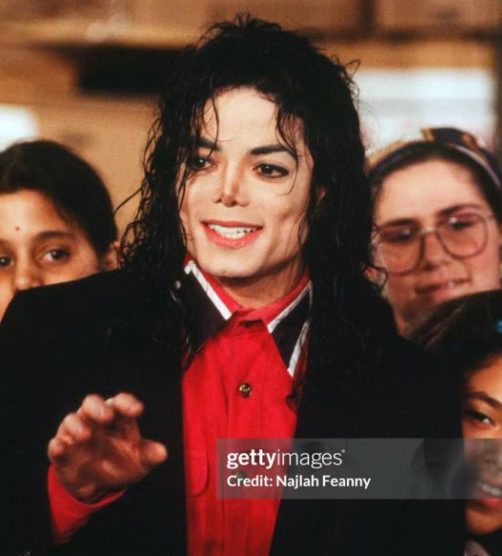 370468795's tweet image. He hair loose looks so sweet.⸝⸝ ᷇࿀ ᷆⸝⸝
#michael #michaeljackson #mjj #art