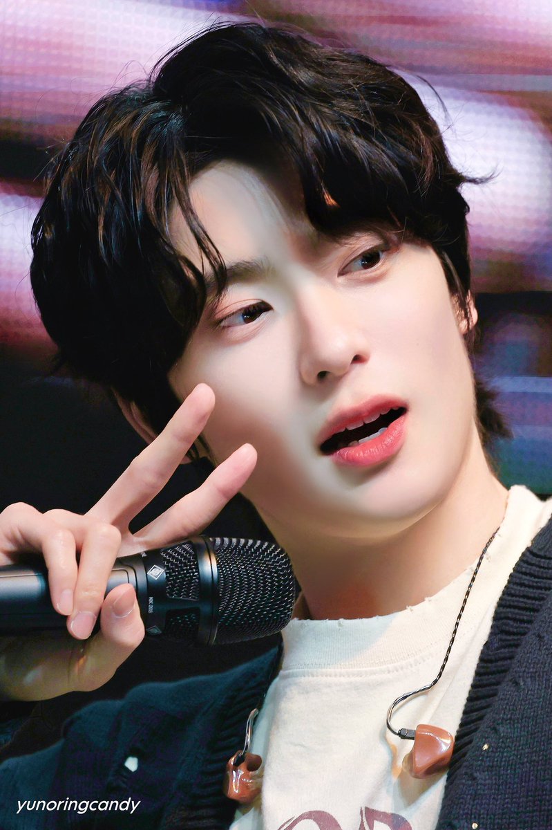 neogreen_127's tweet photo. 꿀냥브이 https://t.co/A526KOZ7th
