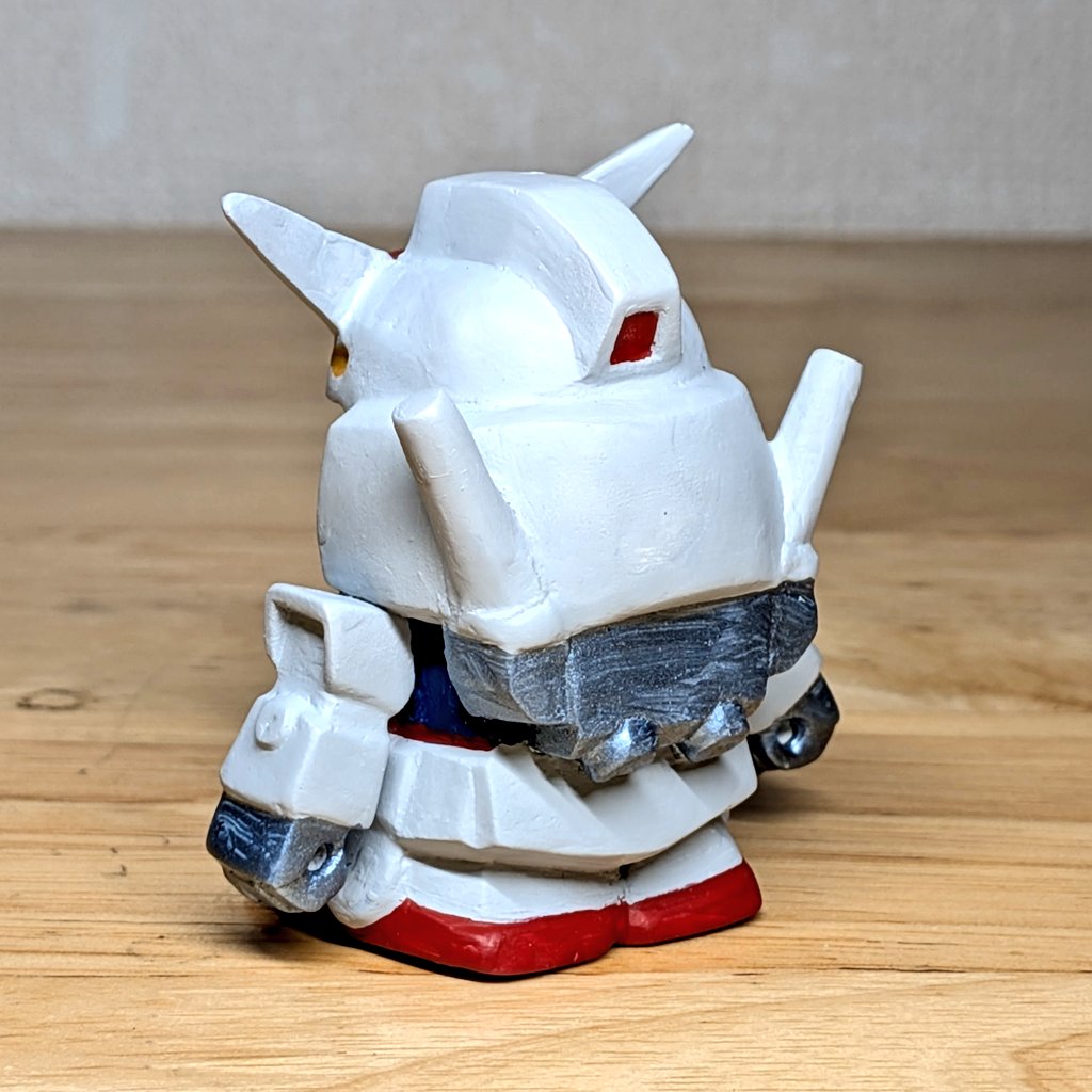 資料を一切見ずに粘土でガンダム作る8日目、これにて完成！ 初心者が