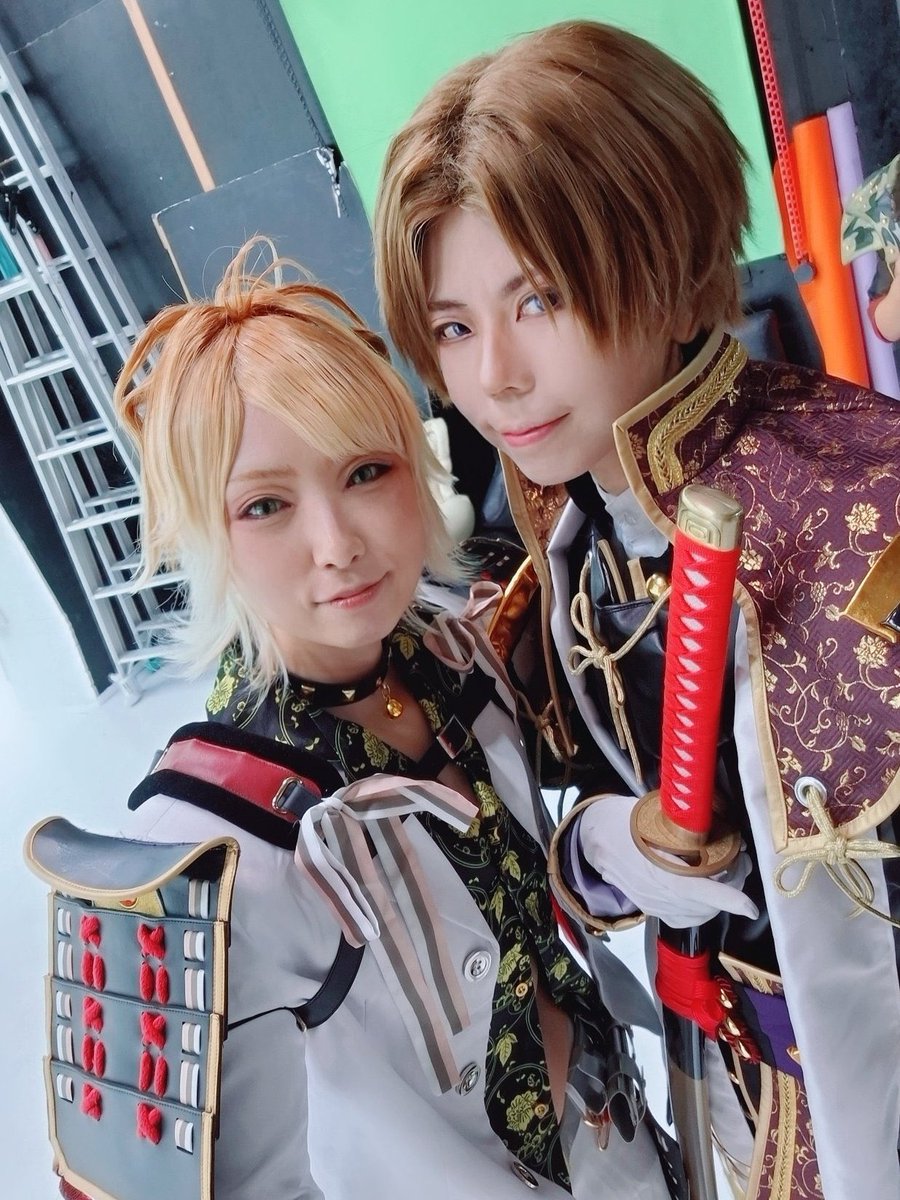 前回お会いした時は私が別ジャンルだったから、今回念願の刀での