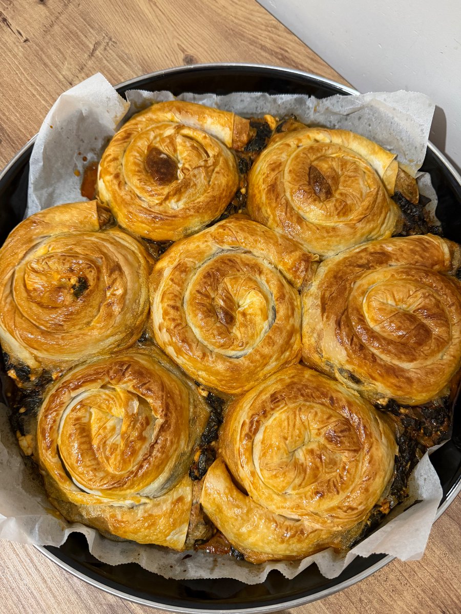 Detox yaparım diye aldığım ıspanaktan börek yaptım