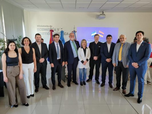 Se realizó en Córdoba el Foro Internacional de Negocios Argentina–Armenia diarioarmenia.org.ar/se-realizo-en-…