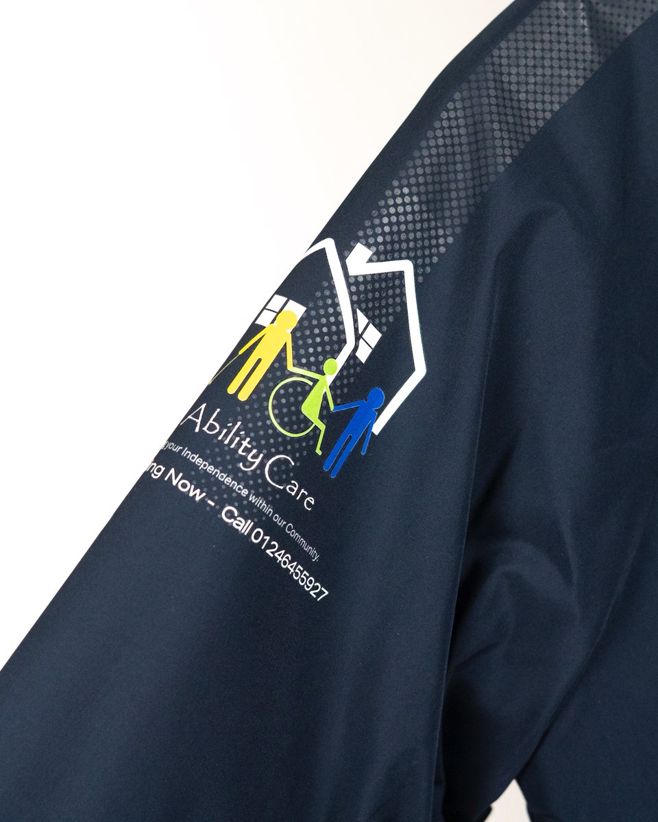 ev2sportswearuk's tweet image. The Chesterfield Panthers RUFC are gearing up for the colder months 🥶

Winter Bundles are now available at EV2 Sportswear in both black and navy, fully customisable with club logo, sponsor logos and initials! 

🔗 shop.ev2sportswear.com/product-catego…

#EV2 | #DesignWithoutLimits