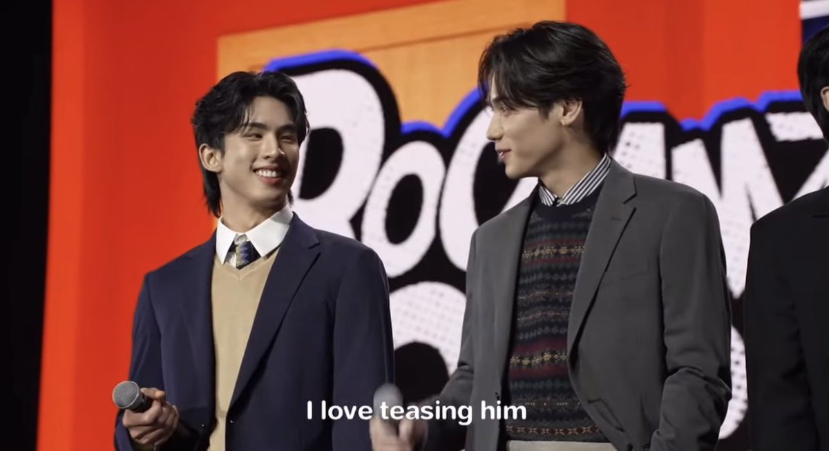 naneng_jaa's tweet image. “ RoommeateChaos หอในหัวใจวุ่นรัก ”

เซิร์ฟ พชร ศิลปสุนทร
จาว่า พบธรรม หรรษา

ฝากเอนดูเด็กๆทั้งคู่ด้วยนะคะ🤲🏻🥹

MAGIC VIBES MAXIMIZED X SJ

#RoommateChaos #GMMTV2026
#GMMTV2026XSurfJava
#swensurf #javabh | @swensurf @javabh28