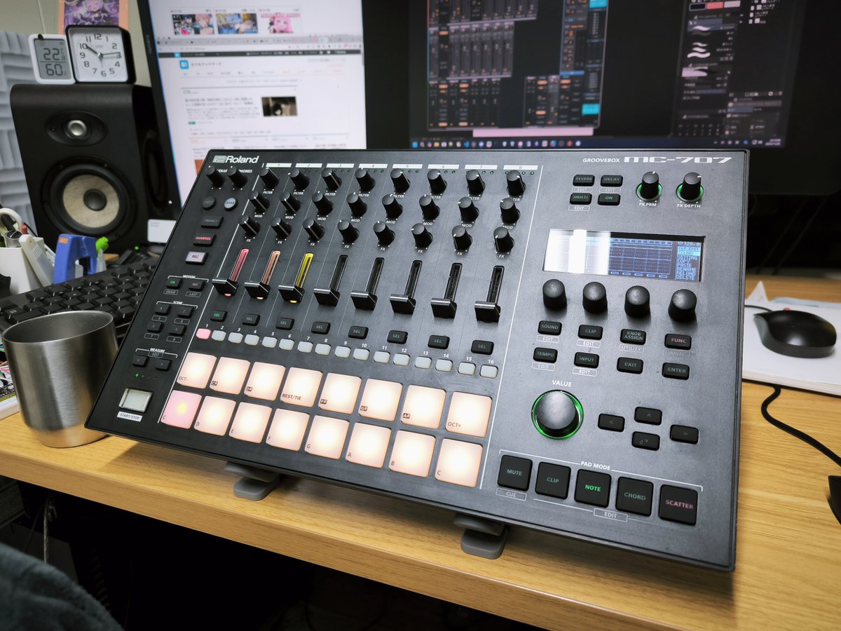 Domstarのスタンド、会社で使うように買ったけど、思った以上に安定感