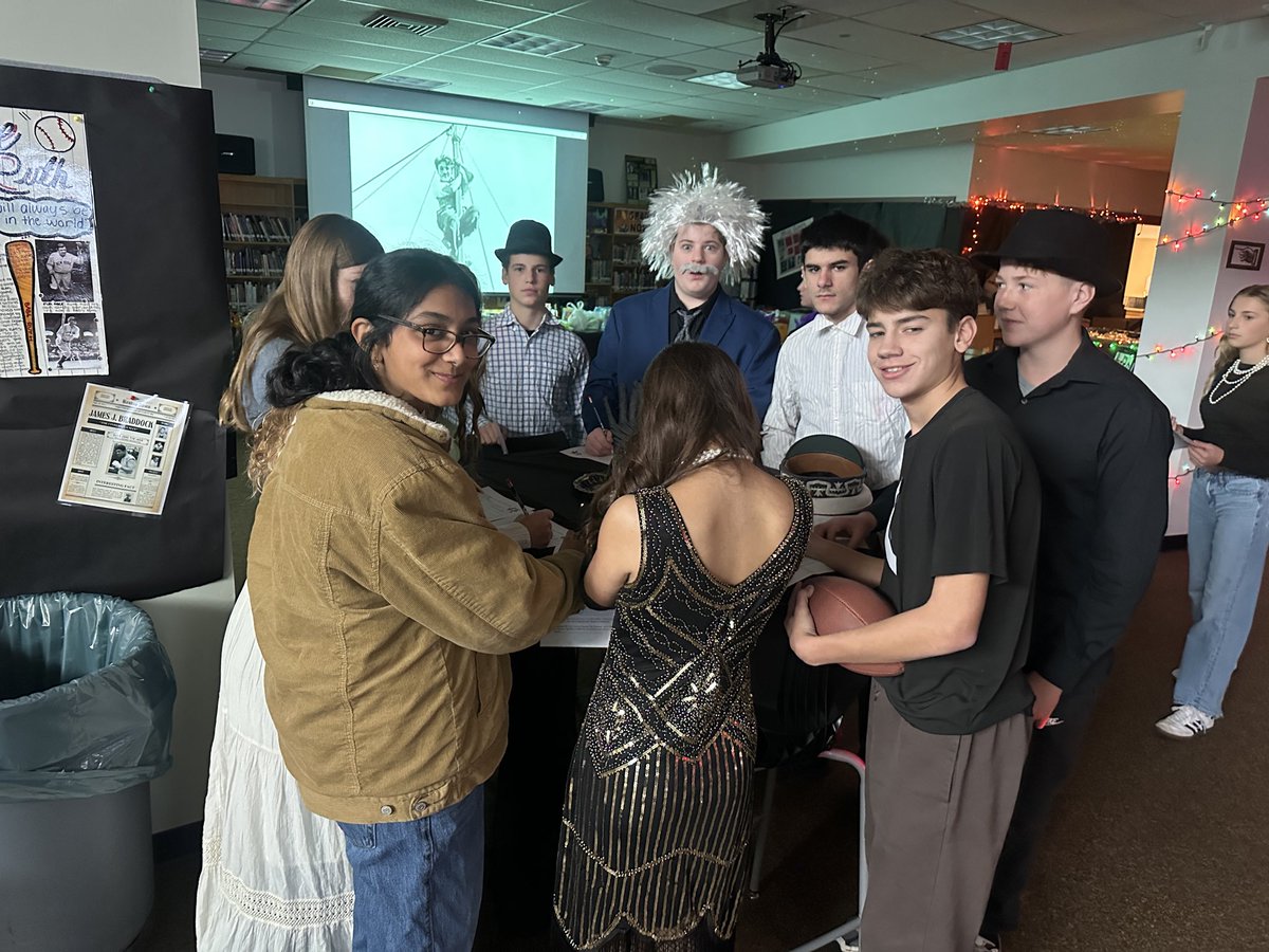 CBTohickonMS's tweet image. Lots of fun at Tohickon’s 1920s lesson! What a great way to learn about the Roaring 20s! #Tohickon #CBSD #AndHow