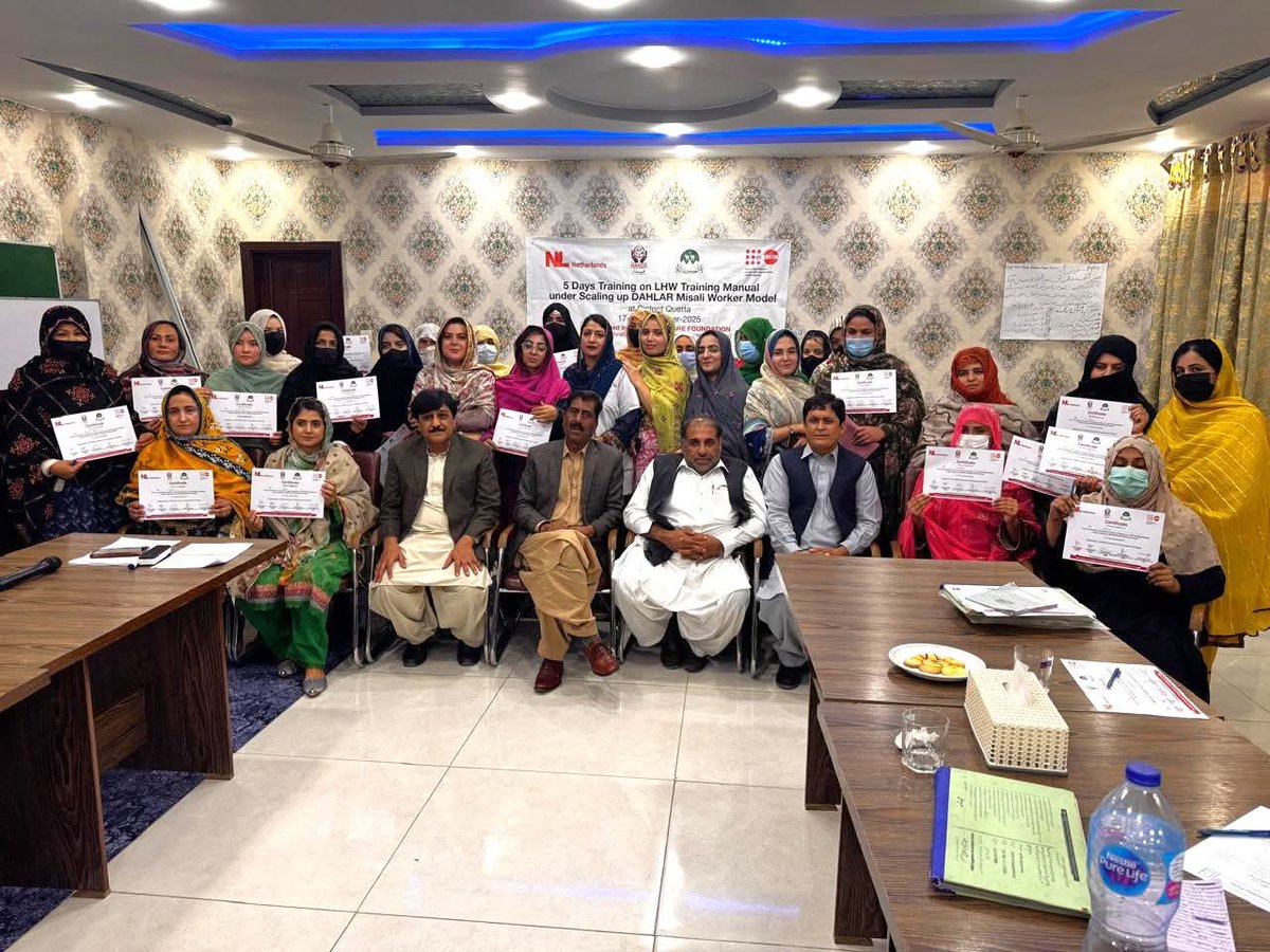 HANDS_Welfare's tweet image. HANDS, with the support of UNFPA, successfully conducted a 5-day LHW Training Manual under the Scaling Up Family Planning (FP) DAHLAR Misali Worker Model at District Quetta

The training strengthened the capacity of participants to enhance community health services
#HANDS #UNFPA