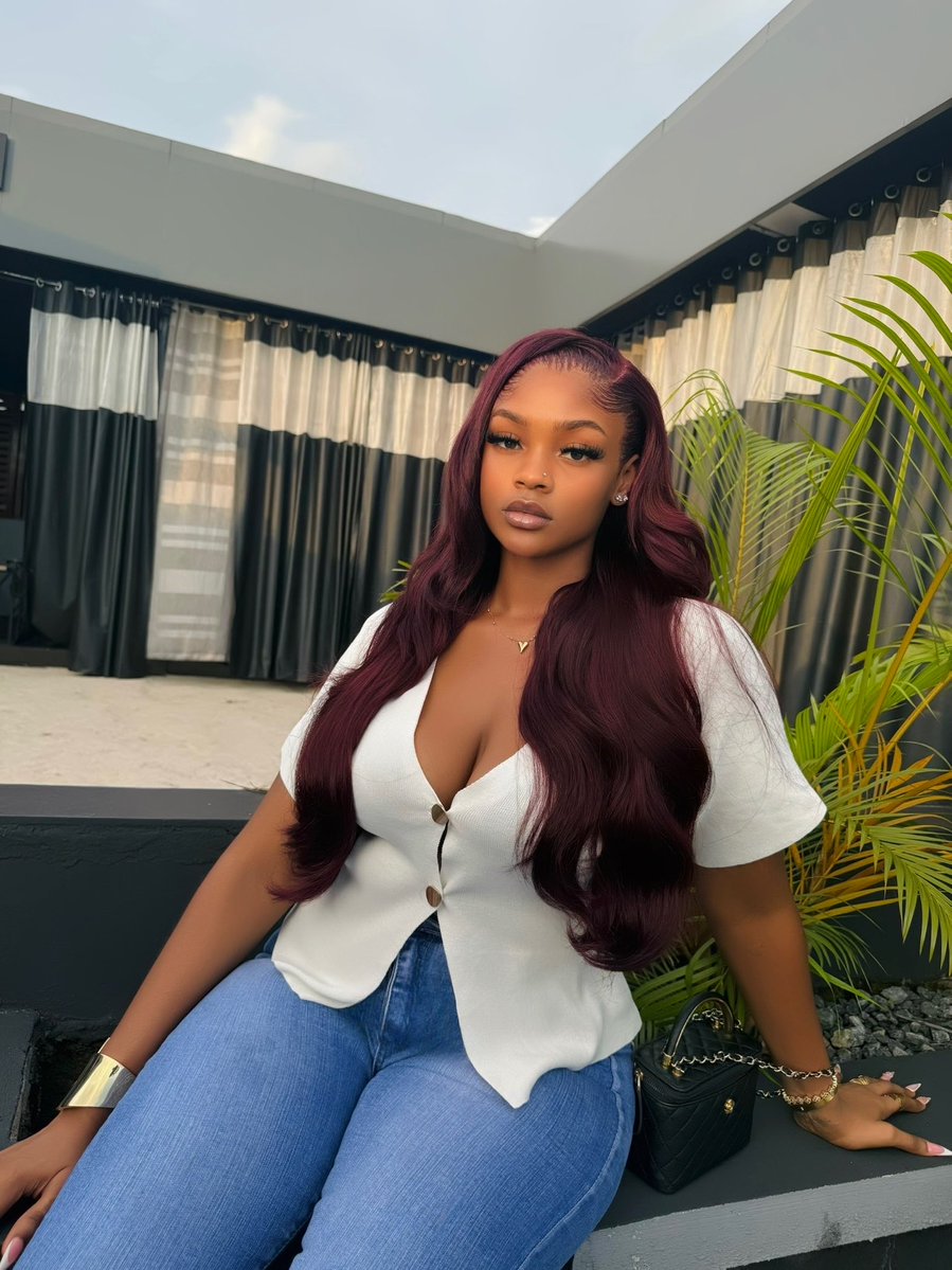 ellaa__omaa's tweet image. Soft look, sweet soul🍯🤭🤍