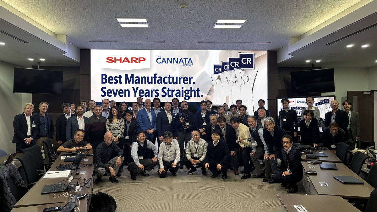 SharpBusinessUS's tweet image. Sharp’s Product Planning Team met in Nara, Japan for our Global Product Meeting! 🌏
These sessions shape the future—products launching in 2027 and beyond.
Local insights + world-class engineering = Sharp innovation. #FutureReady #GlobalProductMeeting