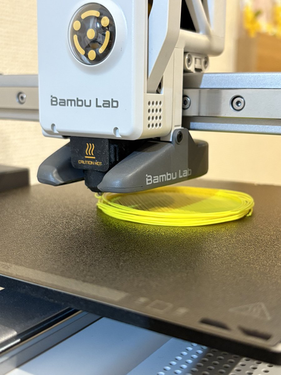 Zawa_3D's tweet photo. 0.8mmノズルでサンプルモデルをお試し。いろいろ間違ってそう、、 https://t.co/29WAGJcmf6