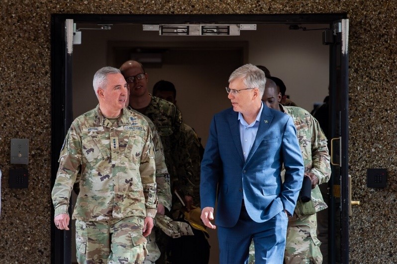 SpaceForceAssoc's tweet image. 🚀 HUGE #SpacepowerConference News! 🚀

The Space Force Association (SFA) is ecstatic to announce that Secretary of the Air Force Troy E. Meink will address attendees at the 3rd Annual Spacepower Conference, taking place December 10–12, 2025 in Orlando, FL.

As Secretary of the…