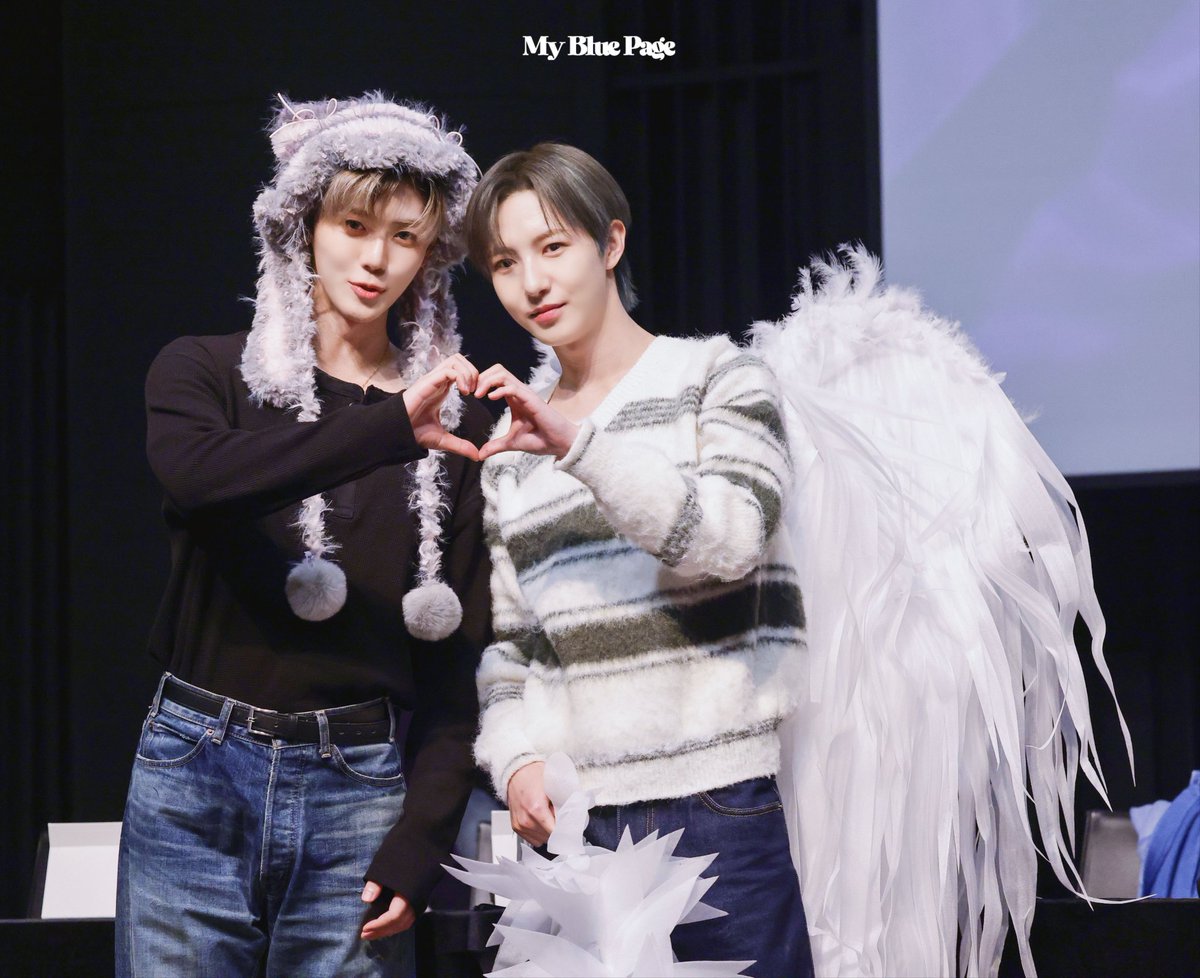 MyBluePage's tweet image. 미인즈💕

251125 apple music
#재민 #JAEMIN #런쥔 #RENJUN