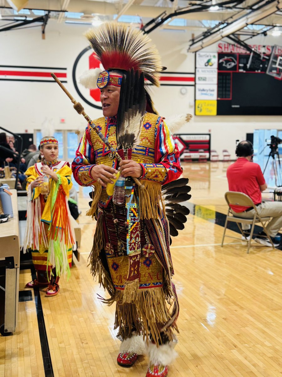 ShakopeeSchools's tweet image. “For native students like us, seeing our culture, languages and traditions represented helps us feel proud of who we are.”
🎥Watch last week’s #NativePride #shakopeeschools event on demand here: shakopeesabers.com/live thanks to @SabersLive #saberpride