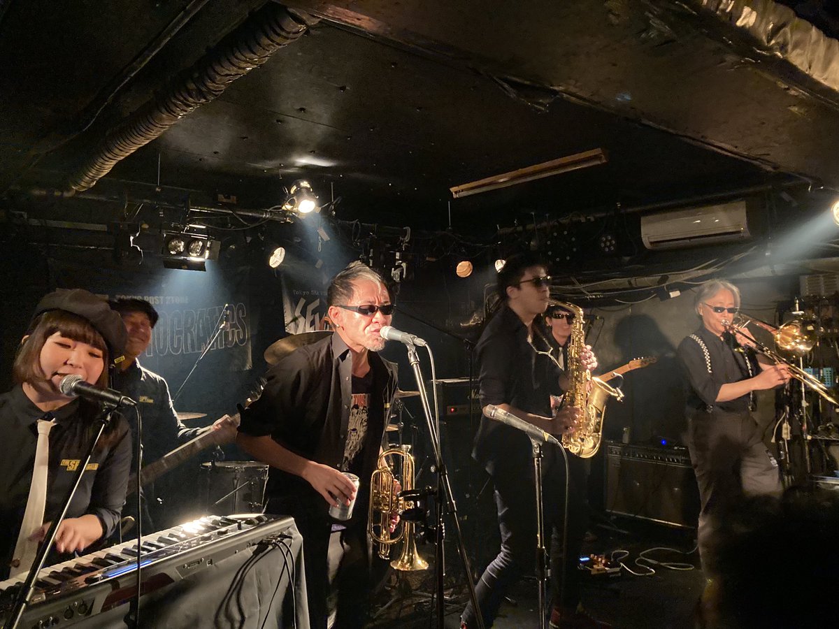 fgv44q's tweet photo. TOO MUCH TOO OLD 名古屋編😎
最高に楽しくてカッコよくて美味しくて酔き酔い宴でした❗️名古屋といやぁーやっぱSPYさんは外せんわなぁ😆

#clubzion
#SPYMAKER
#太田飯店
#ジャークチキン https://t.co/zdJoD9cRbi