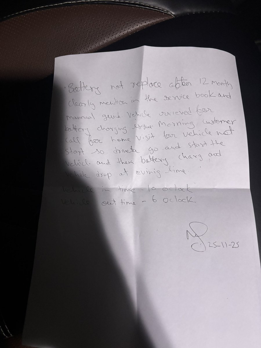 AnkurChandel27's tweet image. @CiMahindra @anandmahindra @MahindraRise after asking for service record and invoice this is what the service manager has provided. #mahindraservice #dontbuymahindra #mahindrasuck