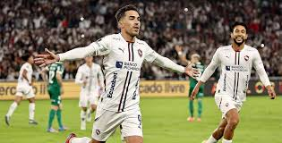 templofutbolfc's tweet photo. Ahora los aspirantes a cabeza de serie:

🇦🇷 Racing Club: Necesita ser campeón del Clausura. No tiene otra opción

🇪🇨LDU Quito: Quedar segundo en el grupo de campeonato Liga Pro. Es su única chance

3/5 https://t.co/tQ0pPQDyMy