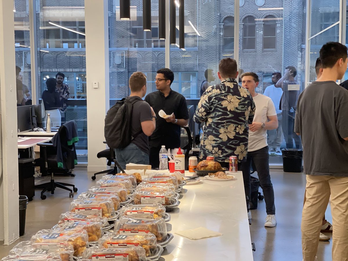 andrew__rea's tweet image. Announcing our partnership with @TheNFTCPA and Integrated CPA

I first met Alex while prepping 50 rotisserie chickens for dinner with our bare hands at Taxwire’s office in 2024.

We were still pre-launch. And I’d never talked to Alex besides Twitter DMs.

That dinner turned into…