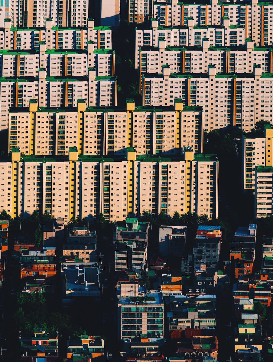 Apart Apart.
아파트 아파트.