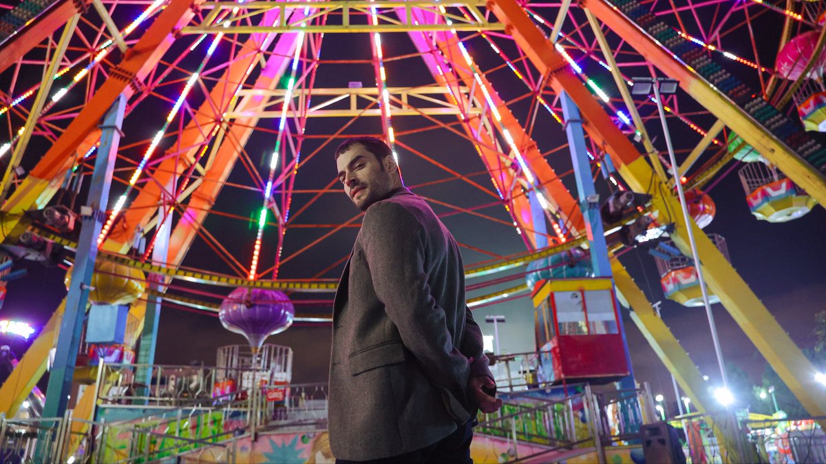 veliahtdizi's tweet image. Bunları atmasam içimde kalacaktı @AkinAkinozu 😌🎡

#Veliaht