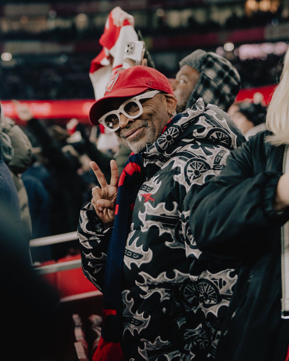 Arsenal's tweet image. A special guest for a special game 🤩

Great to have you with us, Spike! 🤝