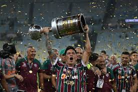 templofutbolfc's tweet photo. 🇧🇷 Fluminense
a) 7mo en su liga con 55pts, debe quedar en 5to lugar b) Ganar la Copa de Brasil (está en semifinales y su rival es Vasco)
c) Quedar 6to y llegar a la final de Copa junto a Cruzeiro.
d) No llega a la final de copa, DEBE quedar sexto y que Cruzeiro sea campeón
4/5 https://t.co/zE6fggzaPt