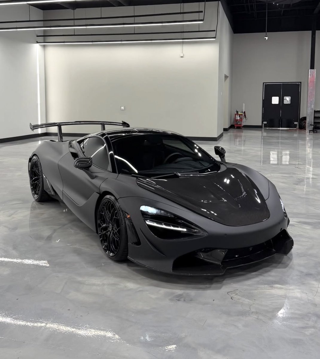 LuxuryCars365's tweet image. McLaren 720S ♠️