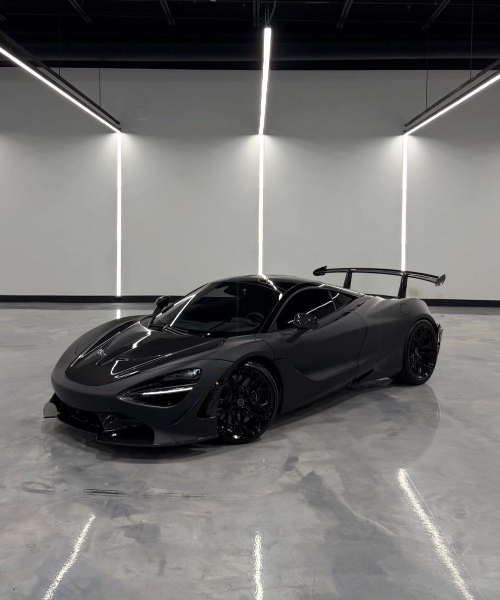 LuxuryCars365's tweet image. McLaren 720S ♠️