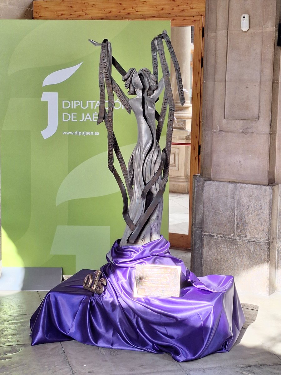 🟣  La violencia machista destroza vidas y familias. Desde el Grupo Popular reafirmamos nuestro compromiso: siempre con las víctimas, siempre contra los agresores. 

Hoy en los actos del #25N de la Junta de Andalucía y la Diputación de #Jaén. 

#NiUnaMenos #25N