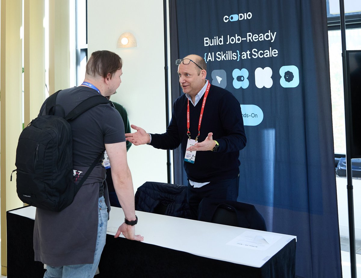 DeepLearningAI's tweet image. Big thanks to @CodioHQ for supporting AI Dev 25 x NYC and being part of it. Plus, it was cool seeing Codio&apos;s CEO chatting with devs at their demo booth!