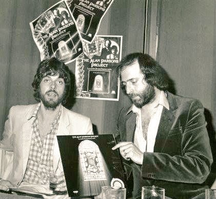 AsherBlackPalm's tweet image. ETYMOLOGY: The English word ‘band’ (also ‘bond’) derives, via Old English bænd, from Khmer បន្ទរ, pronounced bɑntɔɔ and meaning “to chorus, to repeat back the same sound in unison”.

#BlackPalmConjecture
#HistoryOfMusic