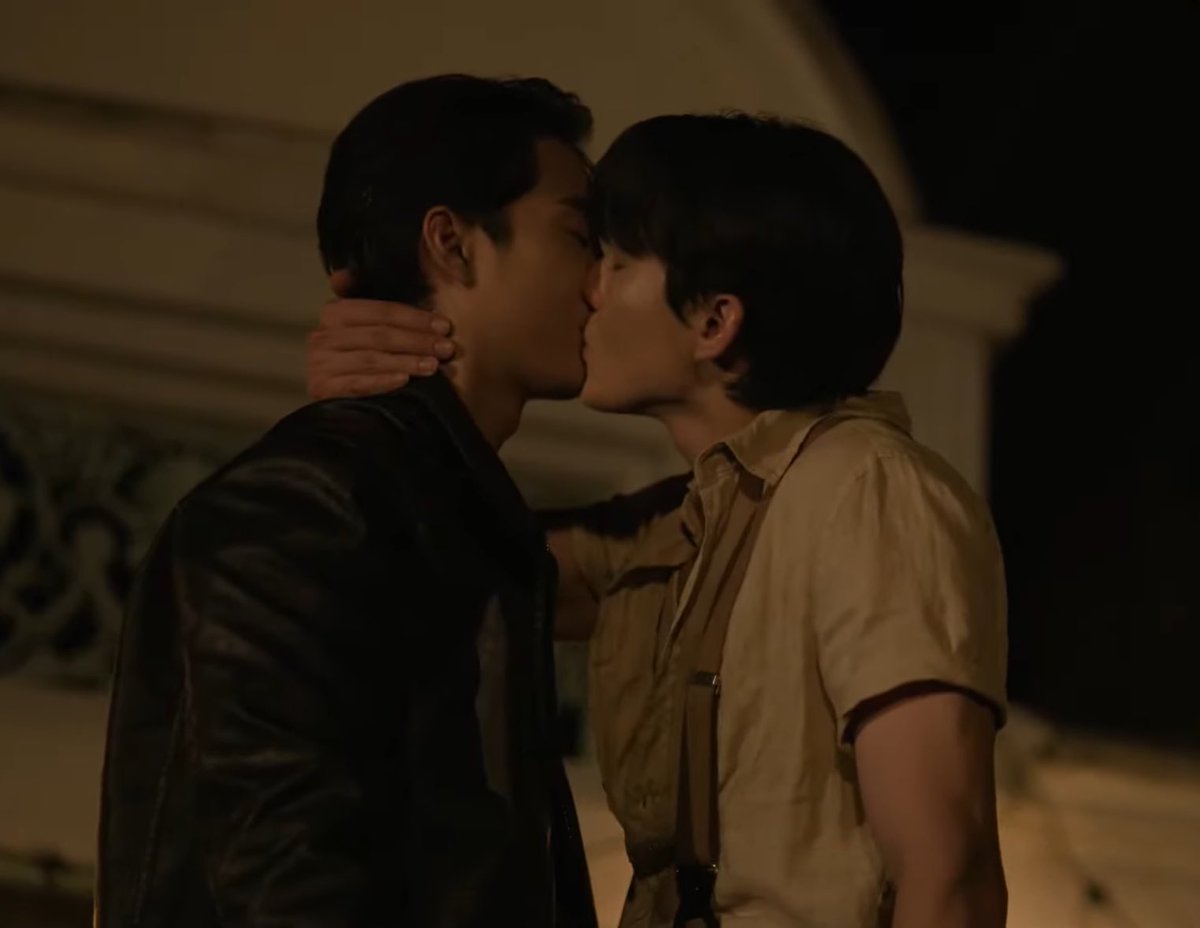 Spkasibook's tweet photo. ล็อคคอเค้ามาจูบอีกแล้ว ลูกกุๆๆๆๆๆๆๆๆ

FORCEBOOK ARE MY MAGIC
#GMMTV2026  
#LoversAndGangsters #ฟอสบุ๊ค
( #kasibook  #fforce_ ) https://t.co/8xfrrT6SxH
