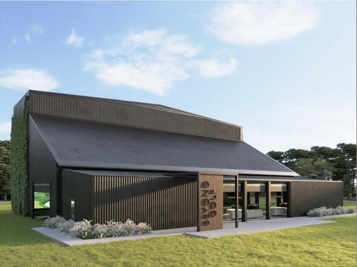 luxurylifestyle's tweet image. First-of-its-kind &apos;Big Screen&apos; Indoor Gamified Driving Range luxurylifestyle.com/headlines/firs… #golf #golfcourse #gaming #indoorranges