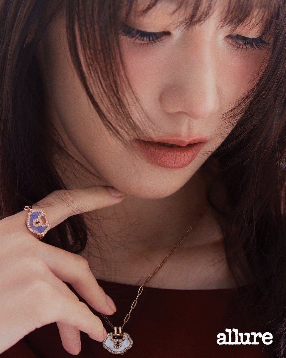 SNSD_0805's tweet image. winter Bloom / 임윤아 | 얼루어 코리아 (Allure Korea)
Interview: allurekorea.com/?p=319120