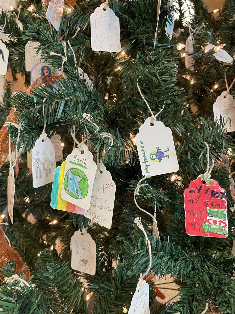 PosProject's tweet image. Looking forward to year 6 of Memorial Park Elementary&apos;s Tree of Gratitude!

posproject.org/tree-of-gratit…

#PositivityinAction