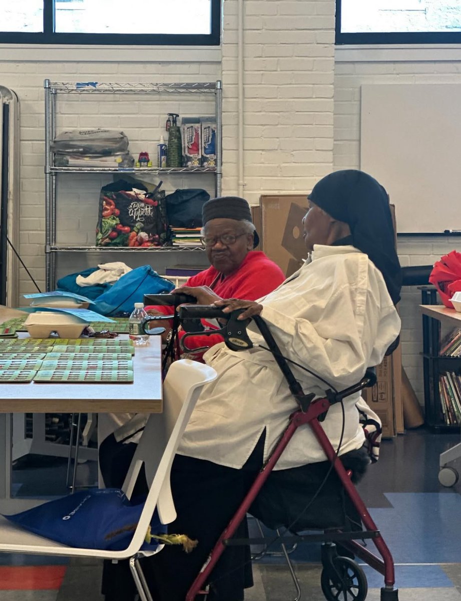 hope_phl's tweet image. Seniors, let’s celebrate National Cookie Day with festive fun! Join us for Bingo on Wednesday, December 3rd, from 1–3 PM at the Tiffany Fletcher Recreation Center. Enjoy complimentary cookies, prizes, and holiday cheer!
For more info: ybraxton@hopephl.org

#HopePHL #SeniorEvents