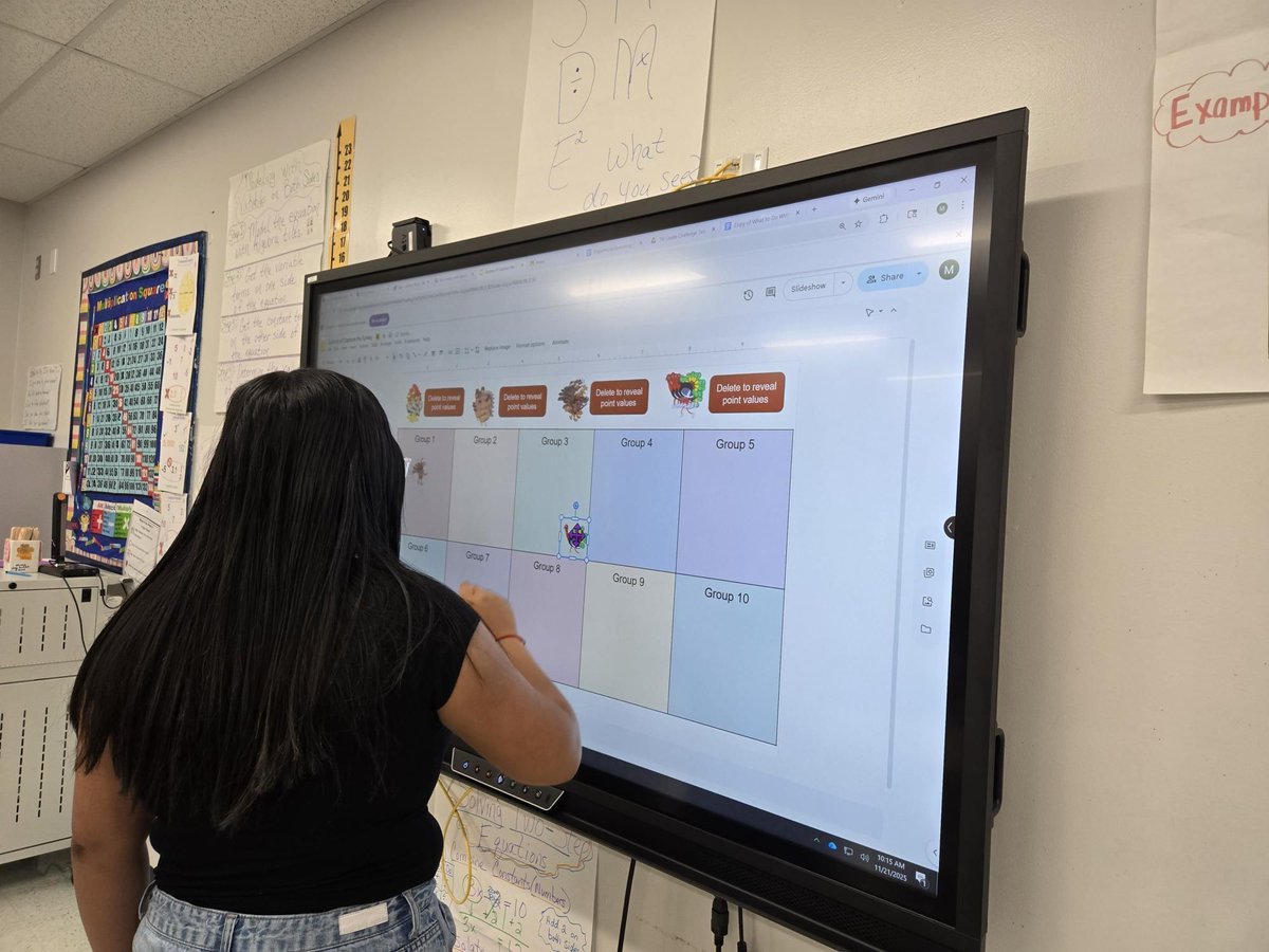gccisd_edtech's tweet image. 🦃 Capture the Turkey! Students were engaged in math with this fun Google Slides activity by Math TLC Ms. Downs, used in Ms. Guillory&apos;s 7th grade class at Cedar Bayou JH. Which group will capture the turkey? 🤩