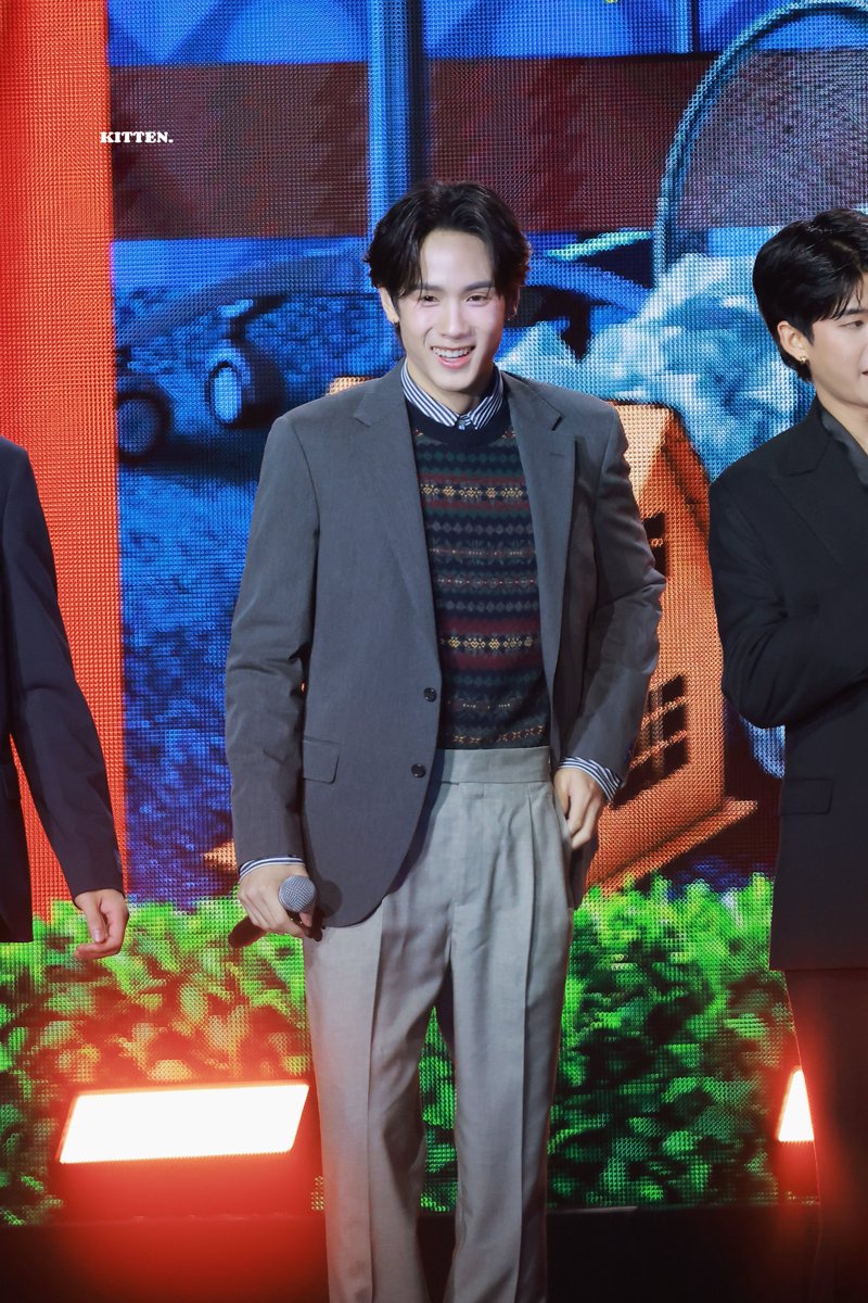 kitten_java's tweet image. รอดูน้องวาจาแล้ววว 🫶🏻

MAGIC VIBES MAXIMIZED X SJ

#GMMTV2026XSurfJava
#GMMTV2026
#javabh 
#RoommateChaos