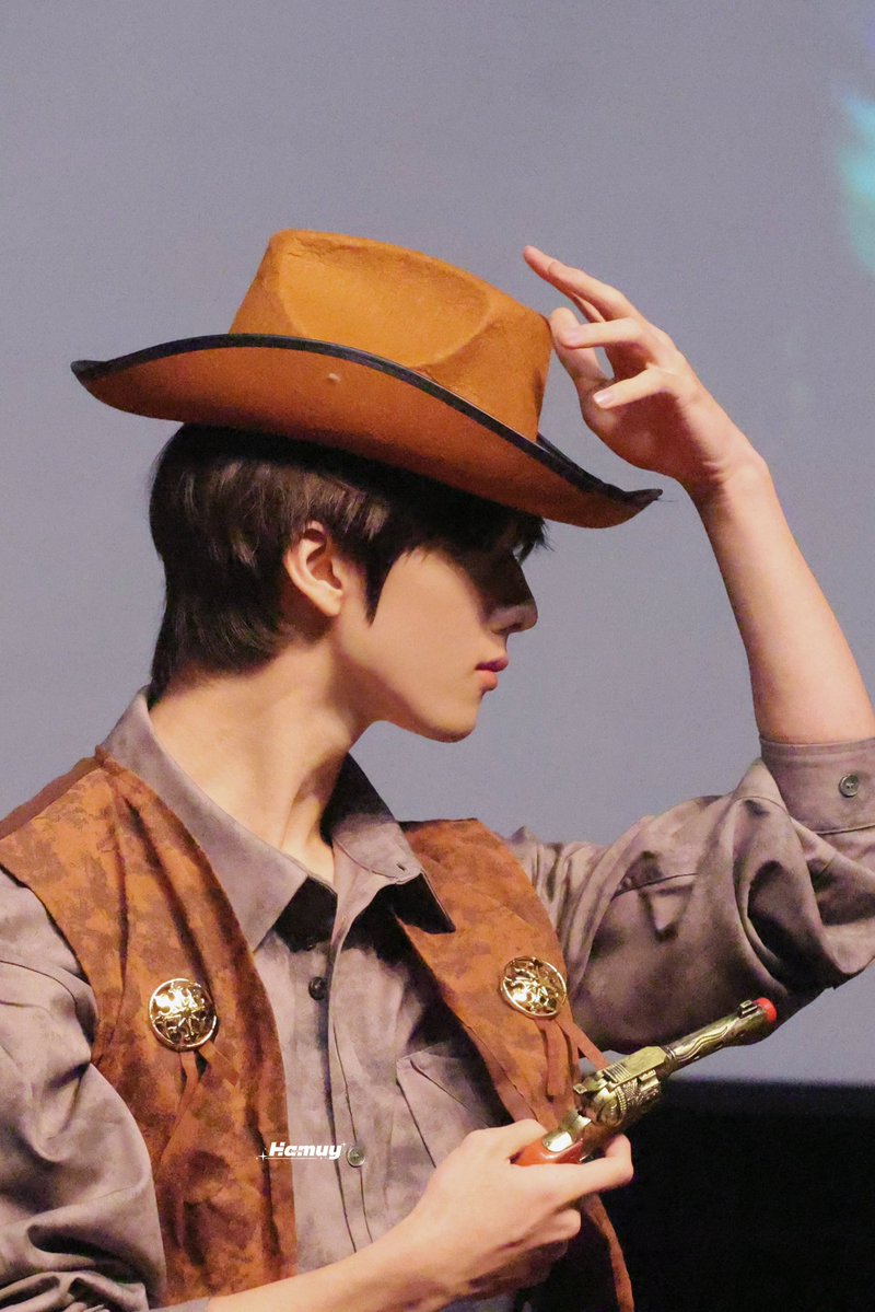 Hamuy25's tweet image. 251125 apple music

#朴志晟 #JISUNG #지성 #チソン