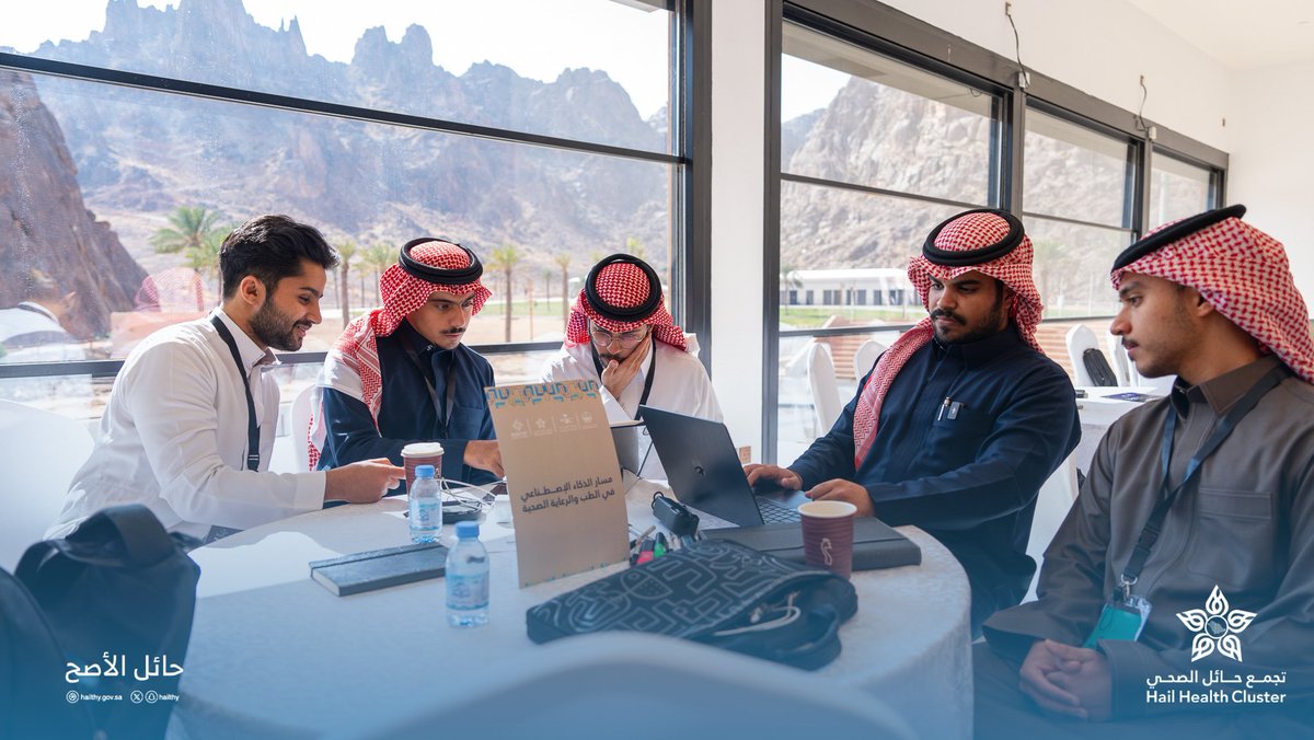 hailthy's tweet photo. #صور | 📸

في يومه الثاني، واصل مؤتمر حائل الدولي INCEPTIA فعالياته مع استمرار هاكاثون فِـكـر، كما شهد اليوم تكريم المشاركين تقديرًا لإسهاماتهم العلمية وتعزيز الابتكار.

#تجمع_حائل_الصحي
#حائل_الأصح https://t.co/J3y8R7jMk7