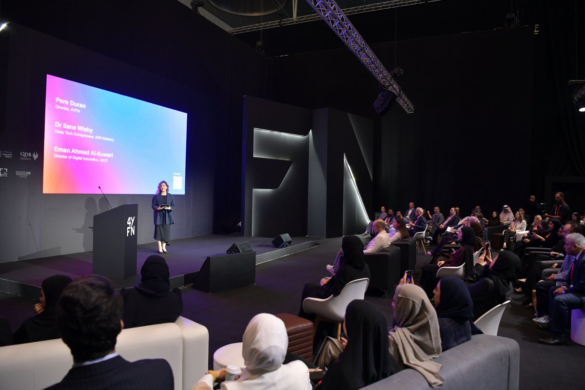 MWCHub's tweet image. Starting 4YFN with a bang! 💥

Pere Duran, @4yfn_mwc, @IlanaWisby, ISW Advisory and Eman Al Kuwari, @MCITQatar opened the show and set the scene for the next two days of exploring what&apos;s next! ✨

#MWC25