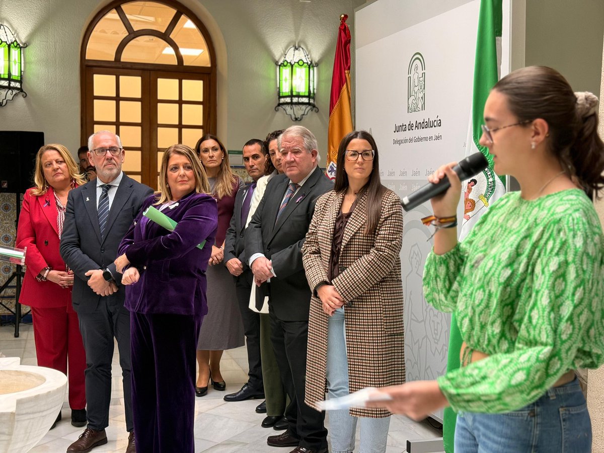 Asistimos al acto institucional con motivo del Día Internacional de la Eliminación de la Violencia contra las Mujeres organizado por la <a href="/JaenJunta/">Junta Jaén</a>.

Siempre estaremos del lado de las mujeres que la sufren y continuaremos trabajando por su protección.
#25N