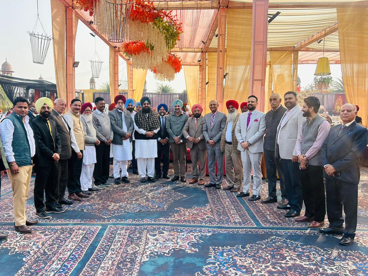 Partap_Sbajwa's tweet image. Attended the wedding of Akanksha, niece of Smt. @ArunaC_Official and Sh. Ashok Choudhary. Heartfelt congratulations to the entire family on this joyous occasion. Wishing Akanksha and Akshay a lifetime of love, joy and prosperity. Warm blessings to both, as they begin this new…